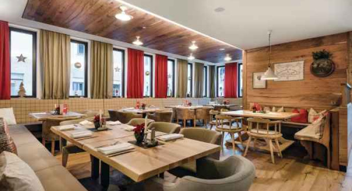 Alpenparks Hotel and Apartments Orgler, Kaprun ski chalet, image 2